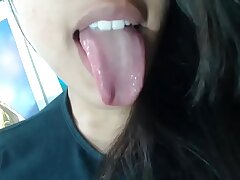 Teenager Crazyloli12 follando y jugando con su coño