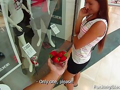 Mouth-watering strawberry Promesita fuck in a Toilet