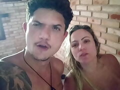 Fazendo beijo grego no meu marido -