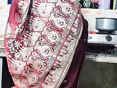 Karawa chauth ke din bhabhi ko devar ne bola bhabhi ap Aaj bahut khubsurat dikh rahi ho kya ap chut(Hindi Audio)