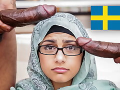 MIA KHALIFA - Min pojkvän låter mig inte ha en trekant, så toot hade sex med två svarta män