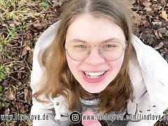 German Teen 18yo first BLOWJOB OUTDOOR