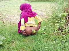 Indian Intercourse Open-air Lady-love Portray Sister Without Condom Khet Chudai Broad in the beam Black Cock Broad in the beam Natural Boobs Hindi Porn